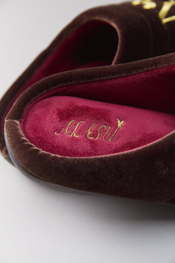 SUBU x MASU M.S. CREST SANDAL BROWN