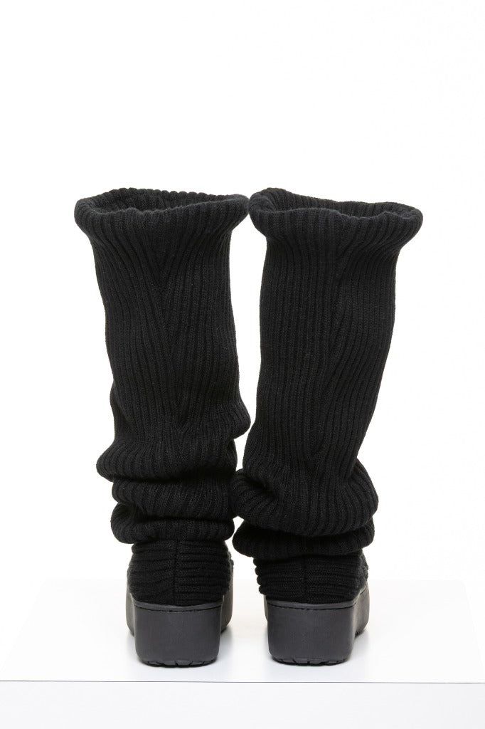 SUBU x ODAKHA loose socks boots BLACK