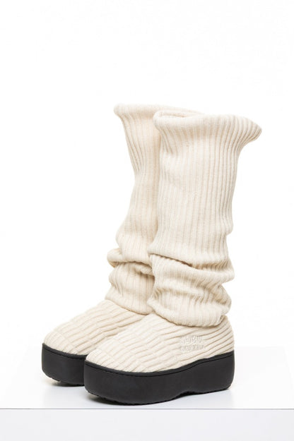 SUBU x ODAKHA loose socks boots WHITE