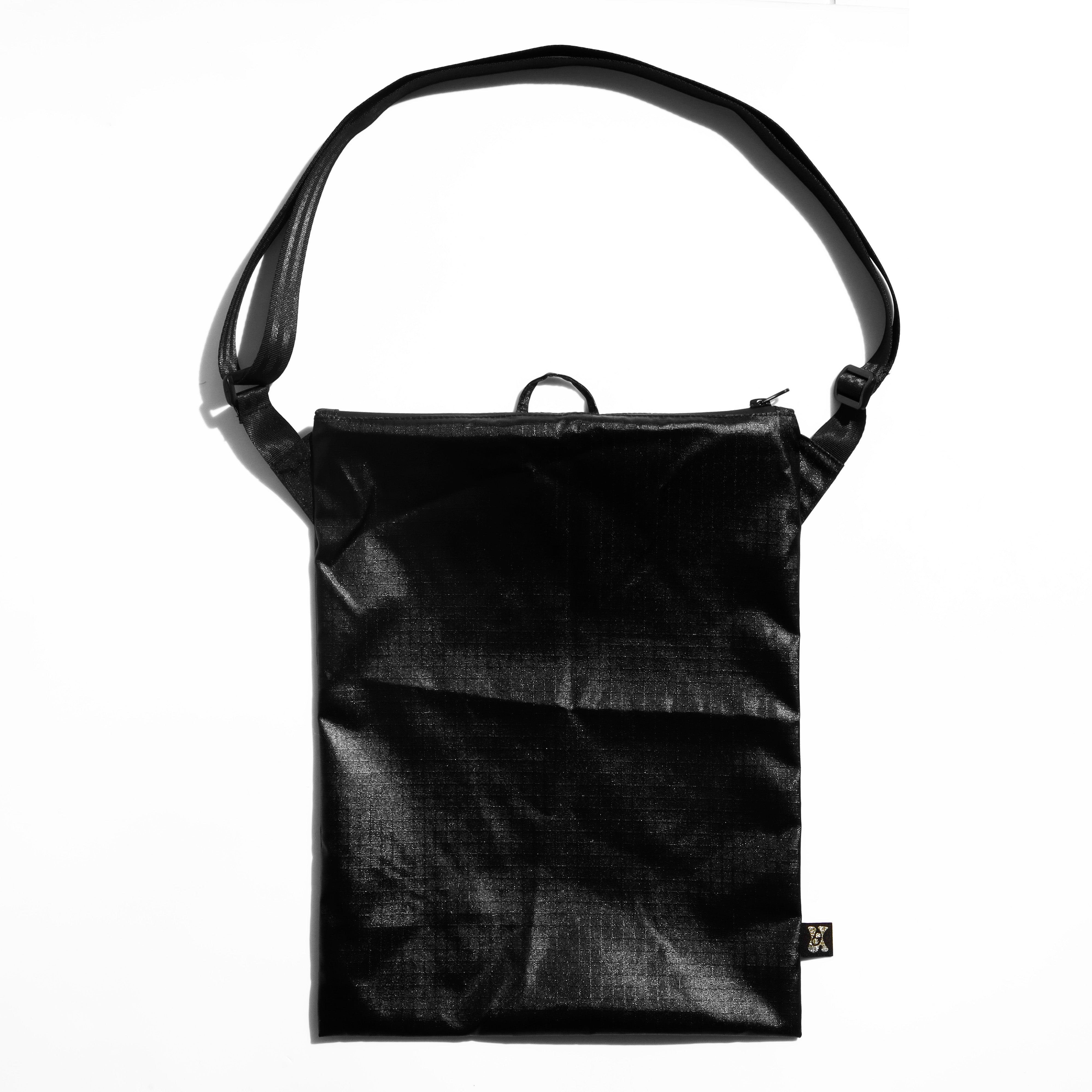 DOTS+H XENO BLACK – SUBU ONLINE STORE