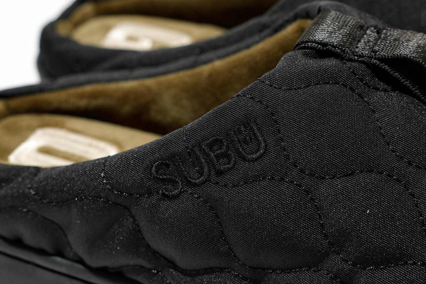 SUBU x GO OUT BLACK