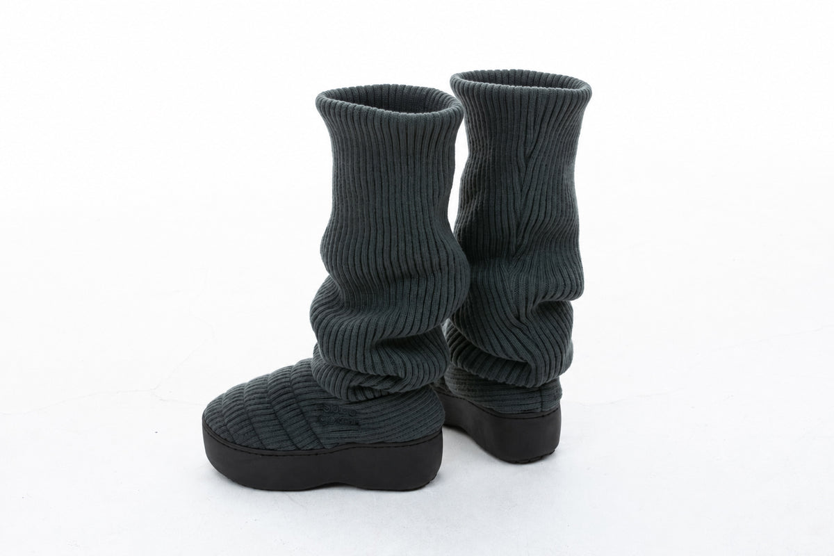 SUBU x ODAKHA loose socks boots GRAY