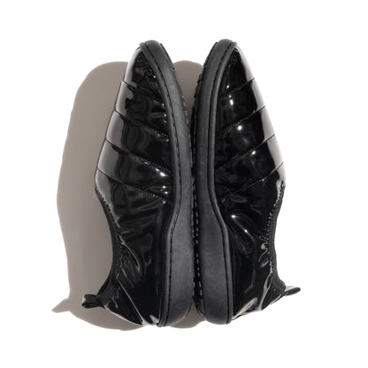 DOTS VAMP ENAMEL BLACK