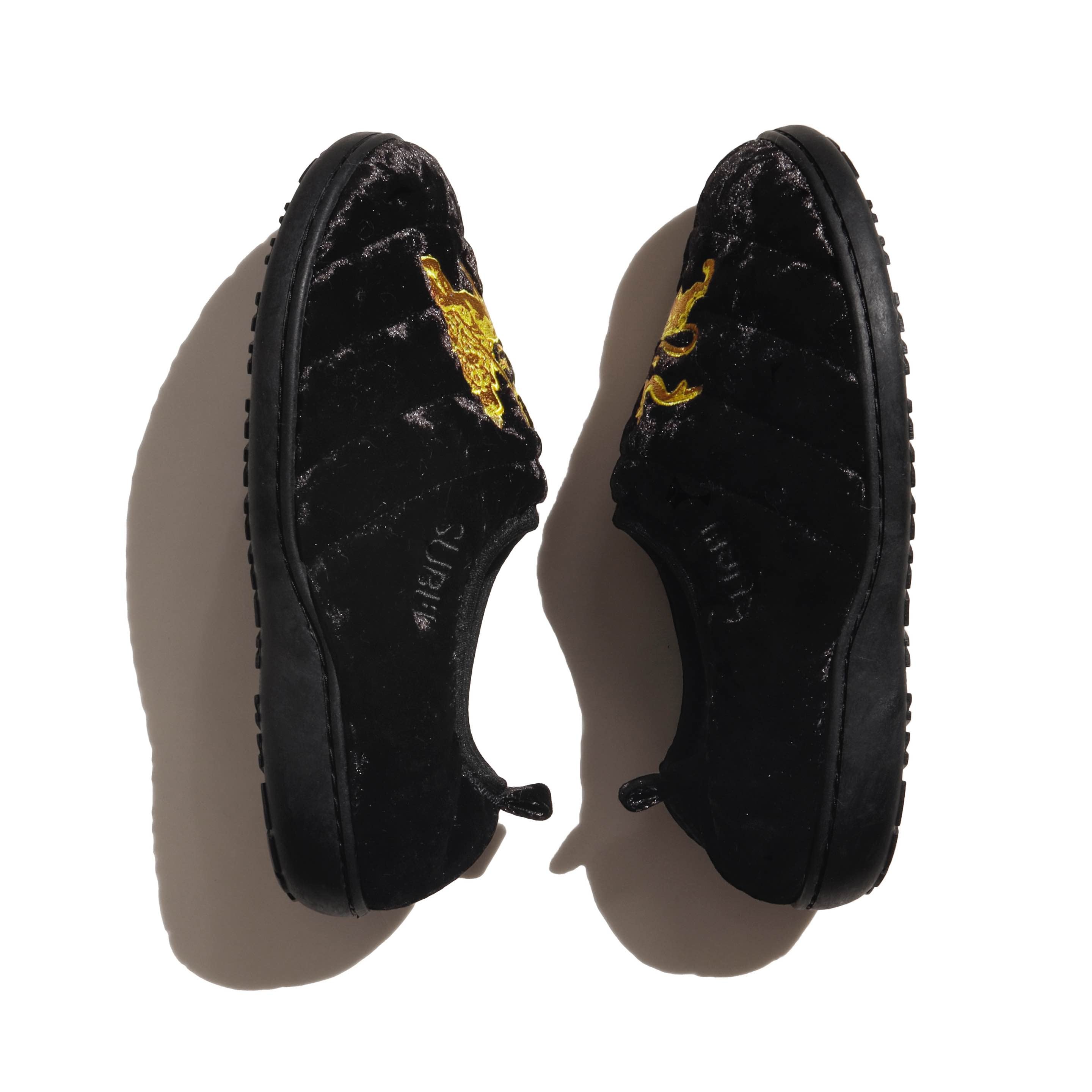 SUBU x NEW YOAKE POST jah lion – SUBU ONLINE STORE
