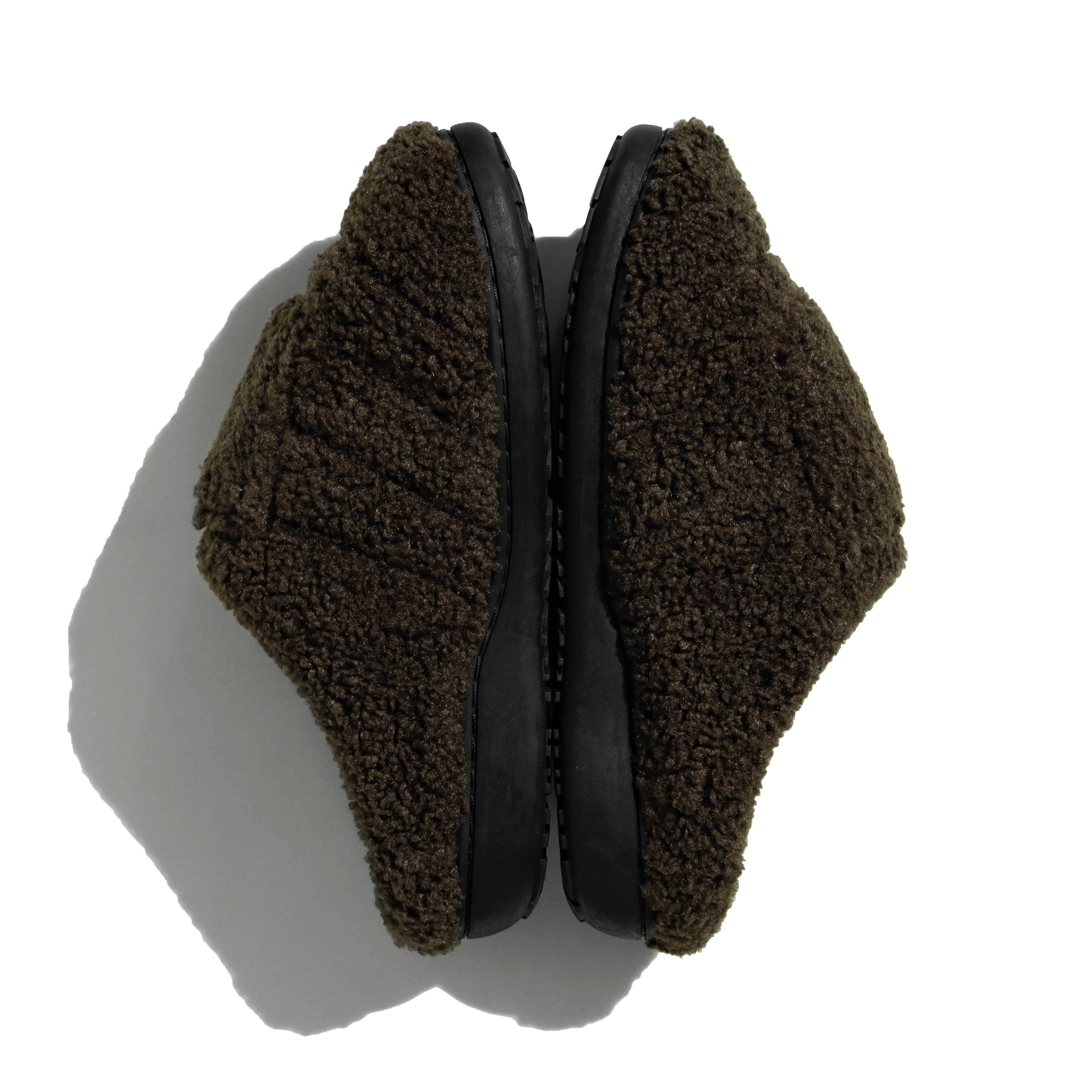 SUBU x BED j.w. FORD Teddy Brown – SUBU ONLINE STORE