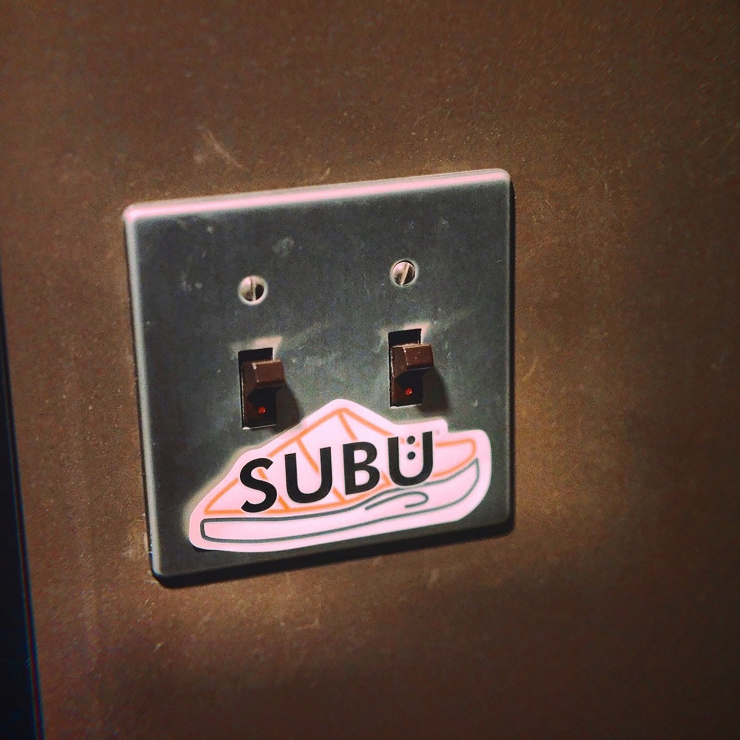 SUBUロゴステッカー